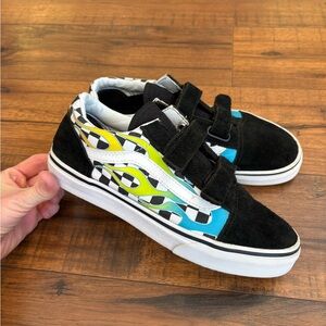 Vans Old Skool V Surf Flames Skate Shoes Kids size 5 Black/blue Checkered Suede
